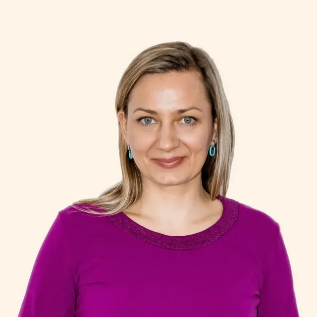 Justyna Rokicka - psycholożka i certyfikowana psychoterapeutka, autorka minikursu o trudnych zachowaniach